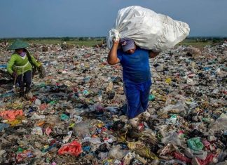 Rác thải nhựa ô nhiễm từ Mỹ tràn về các nước nghèo