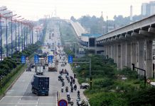 Tuyến Metro 13 năm vẫn tắc khiến người dân TP.HCM mệt mỏi