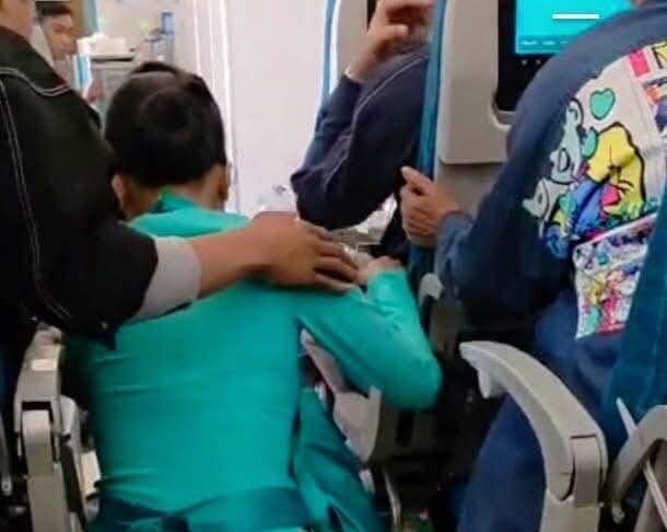 Chuyến bay Vietnam Airlines rung lắc mạnh vì nhiễu động, hành khách hoảng loạn